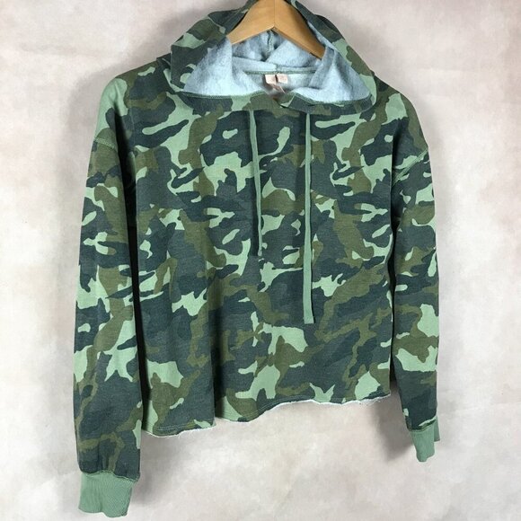 NEW Women's Cropped Green Camo Fleece Hoodie MEDIUM - Picture 2 of 7
